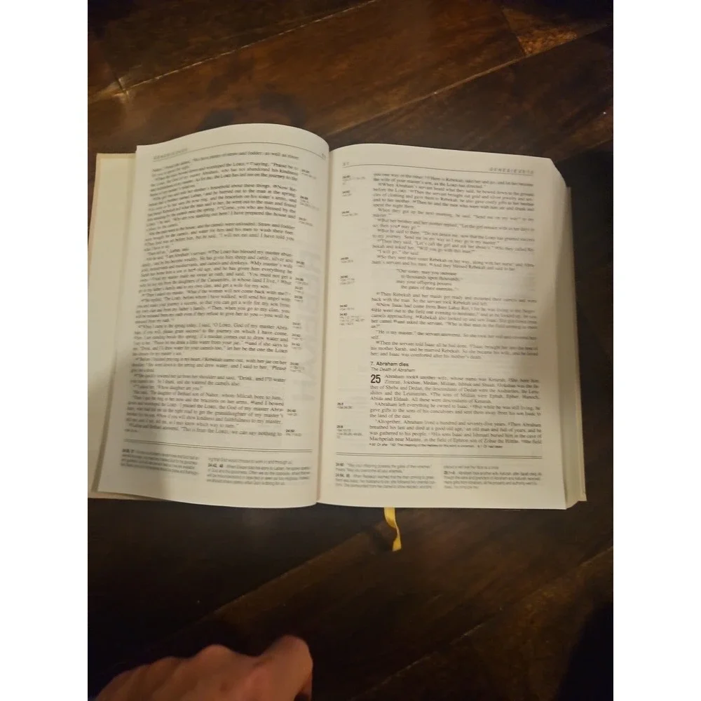 Life Application Bible: New International Version Hardback - VG condition
